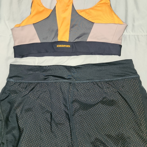 Short set - Picture 4 of 7